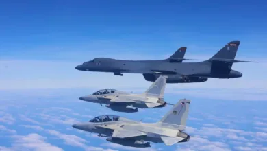 US B-1B Lancer bomber escorted by Philippine Air Force FA-50s in South China Sea.